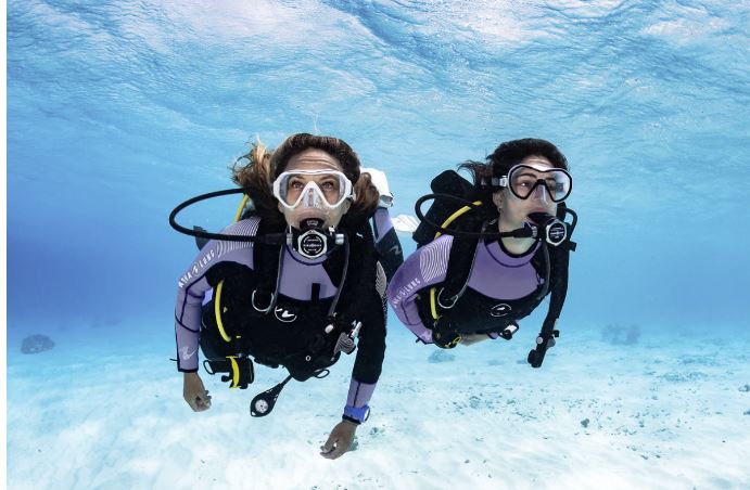 The Top 10 Must-Have Scuba Diving Equipment for Beginners